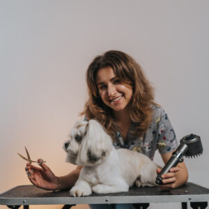 Lhasa Apso: Perfekcyjne Strzyżenie Salonowe – Wyeksponuj Urok Rasy